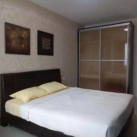 K. Riverfront Apartment Ipoh Room photo
