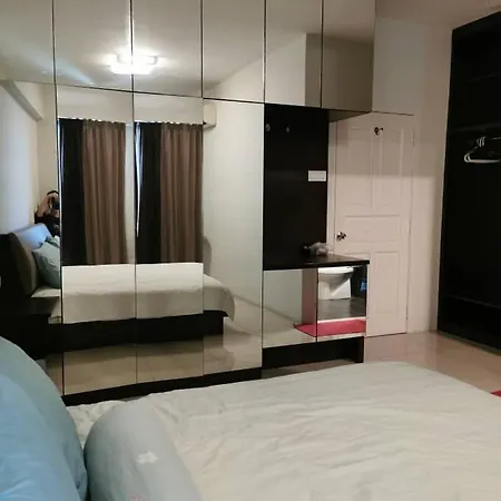 K. Riverfront Apartment Ipoh Exterior photo
