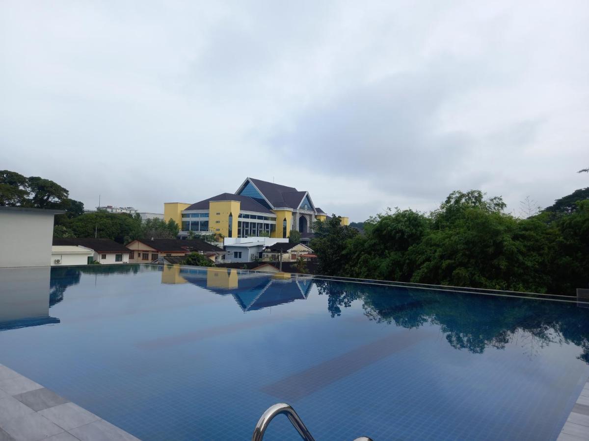 K. Riverfront Pangsapuri